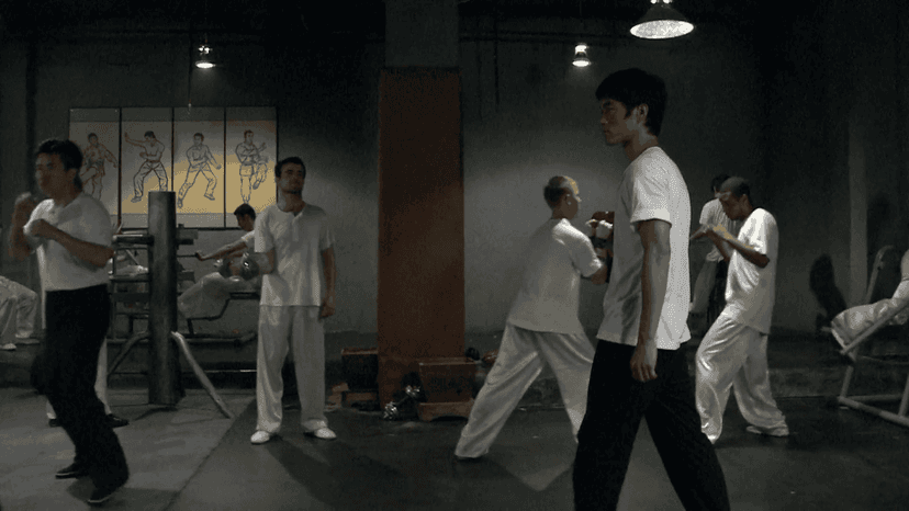 ئەفسانەی بروس لی _ ئەڵقەی 22